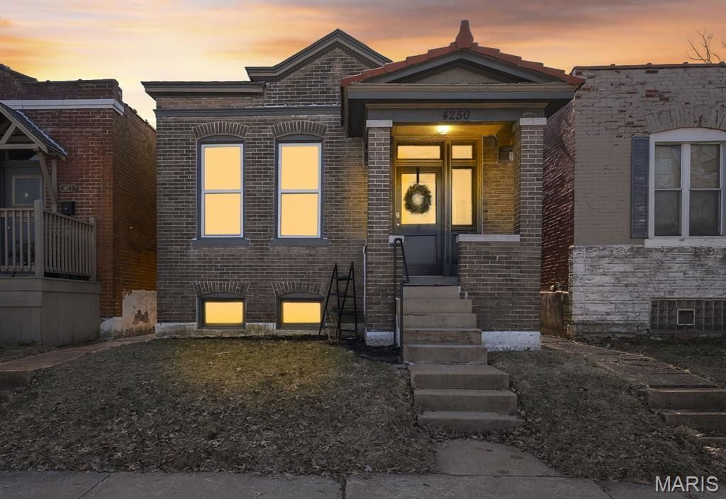 4250 Connecticut Street, Saint Louis, MO 63116 Main Photo