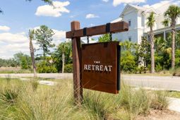 1077 Ship Builder Street photo 4