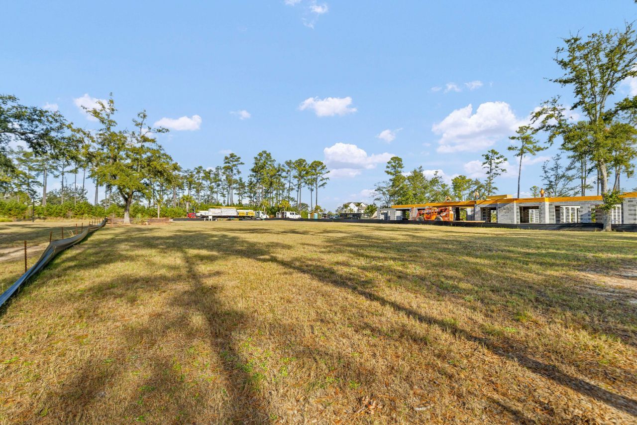 1077 Ship Builder Street Photo 8