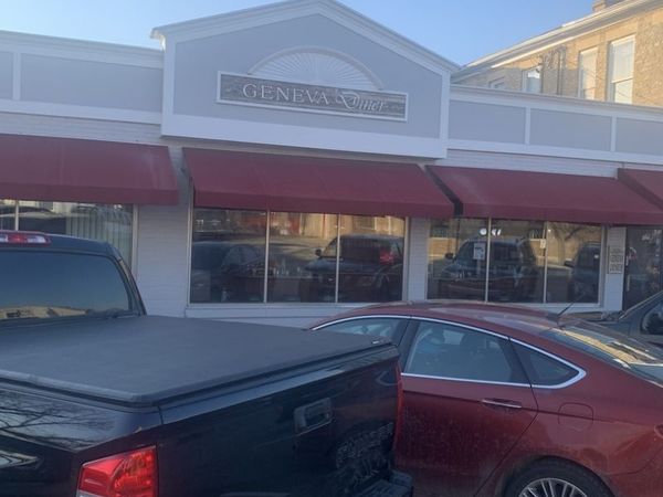 14 S 2nd Street, Geneva, IL 60134