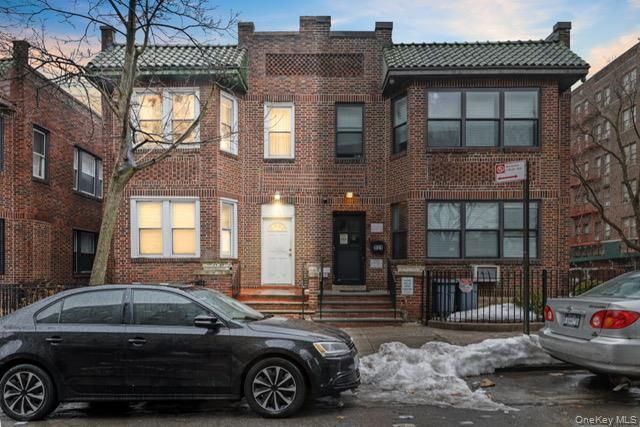 123 W 197th Street, Bronx, NY 10468 Main Photo