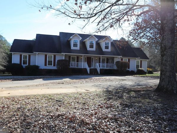 206 Pine st, Trion, GA 30753