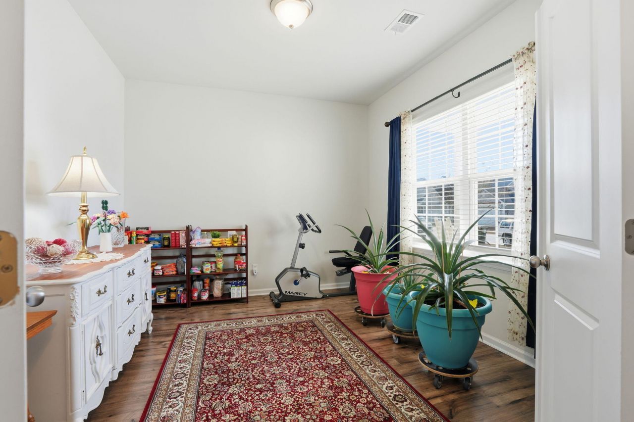 129 Ancestry Lane Photo 17