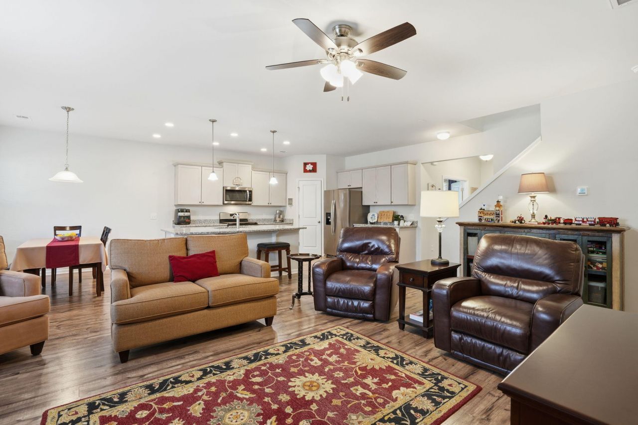 129 Ancestry Lane Photo 17