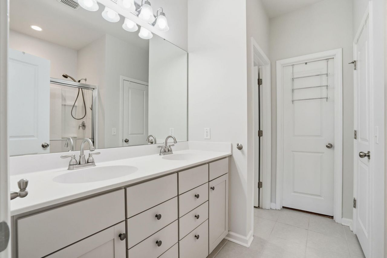 129 Ancestry Lane Photo 25