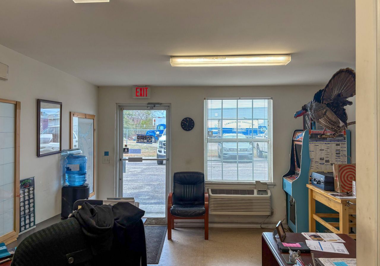 7187 Bryhawke Circle Photo 9