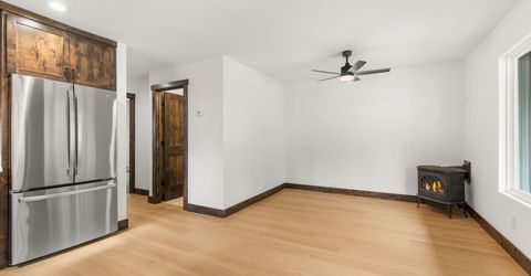 307 Galaxy Lane, Unit A, Stateline, NV 89449 Photo