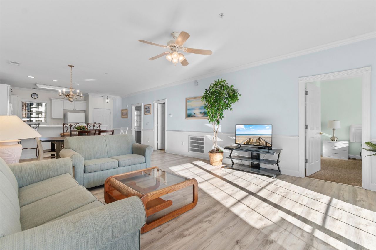 4890 Luster Leaf Circle Photo 12