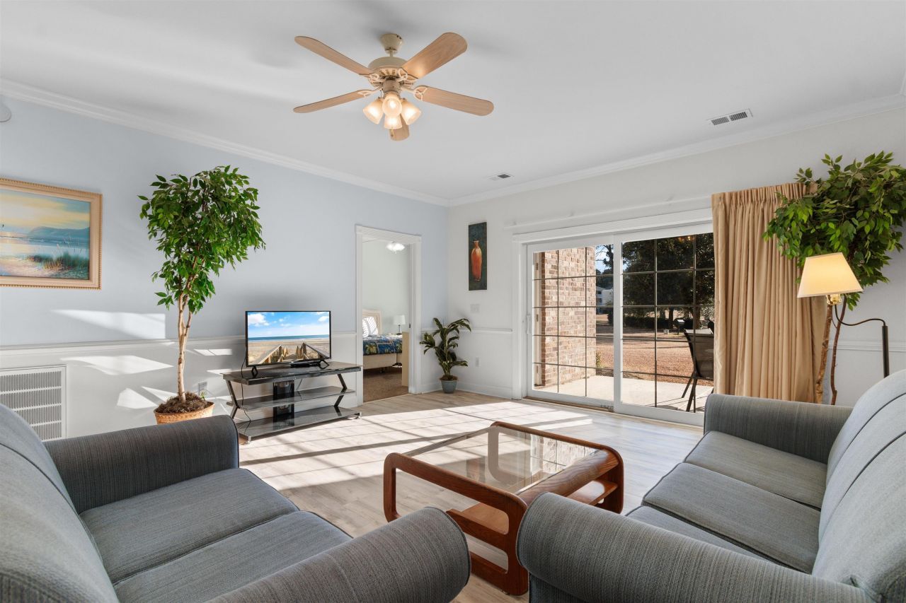 4890 Luster Leaf Circle Photo 13