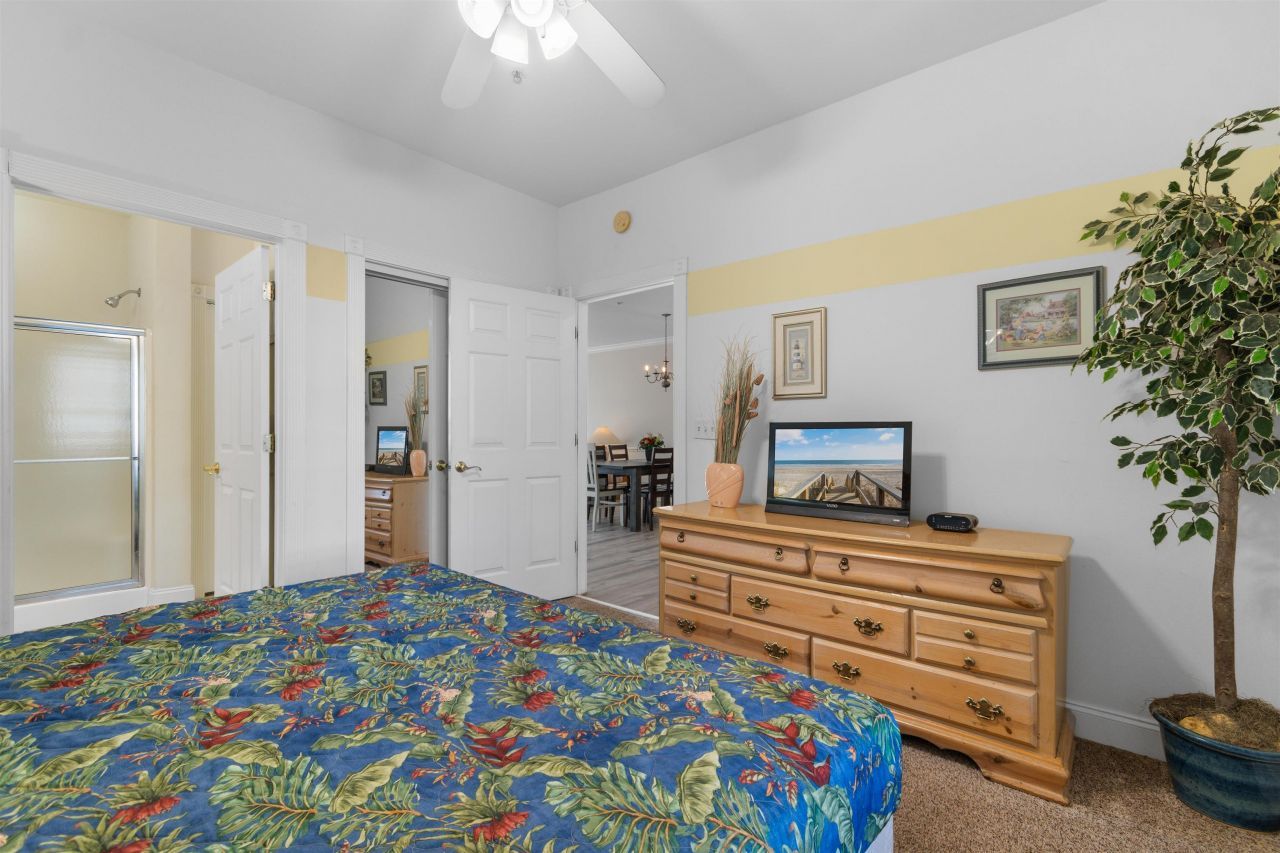 4890 Luster Leaf Circle Photo 17