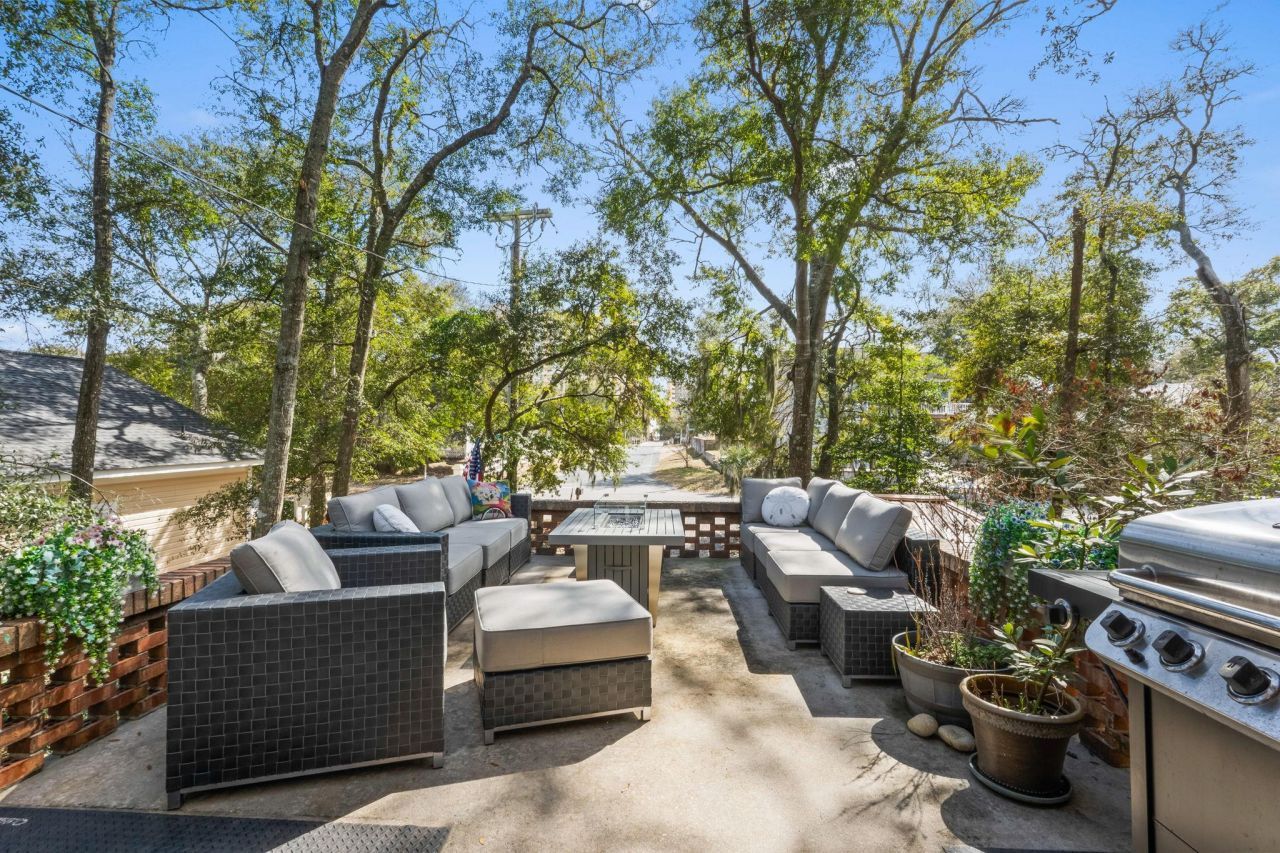 500 Roller Coaster Ln. Photo 26