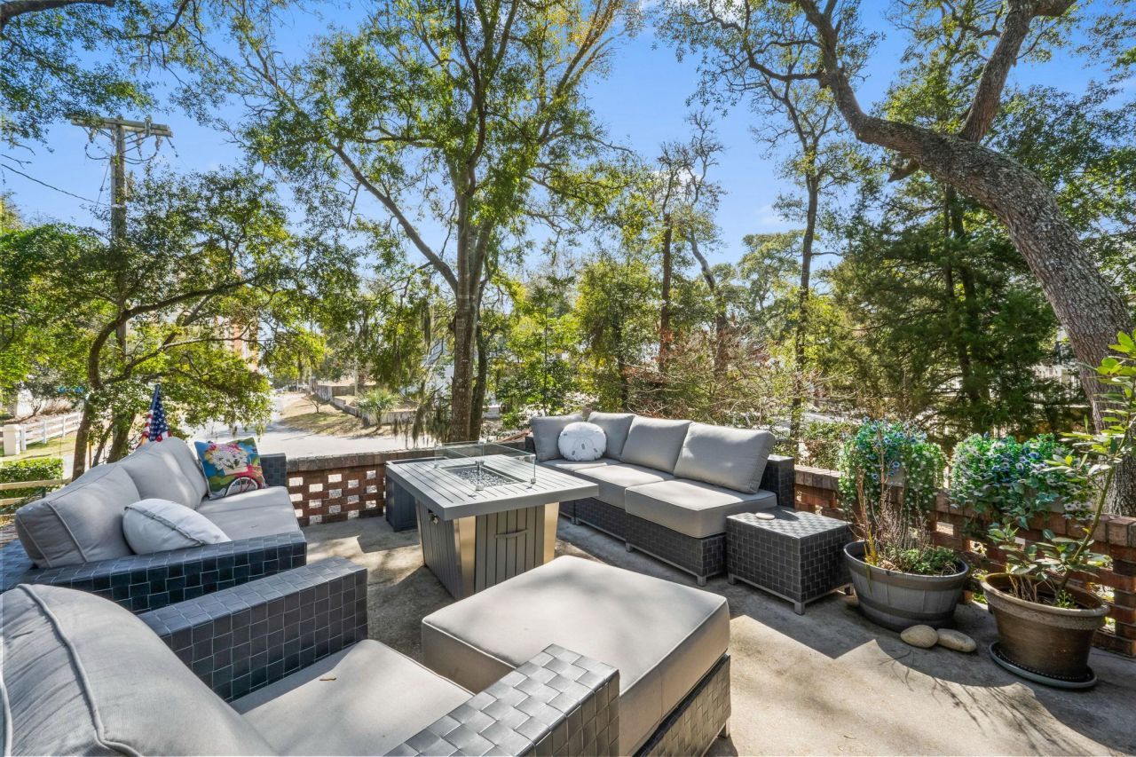 500 Roller Coaster Ln. Photo 27