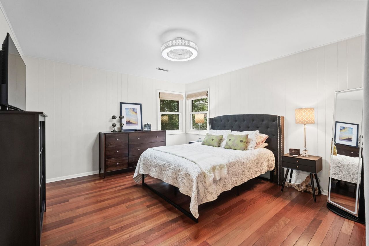 500 Roller Coaster Ln. Photo 32