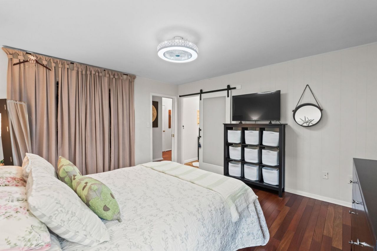 500 Roller Coaster Ln. Photo 33