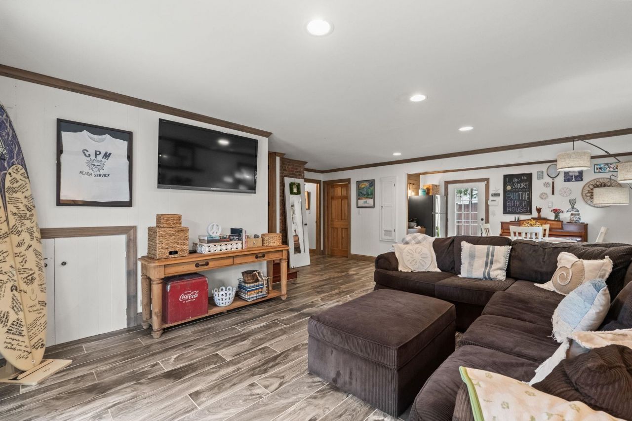 500 Roller Coaster Ln. Photo 39