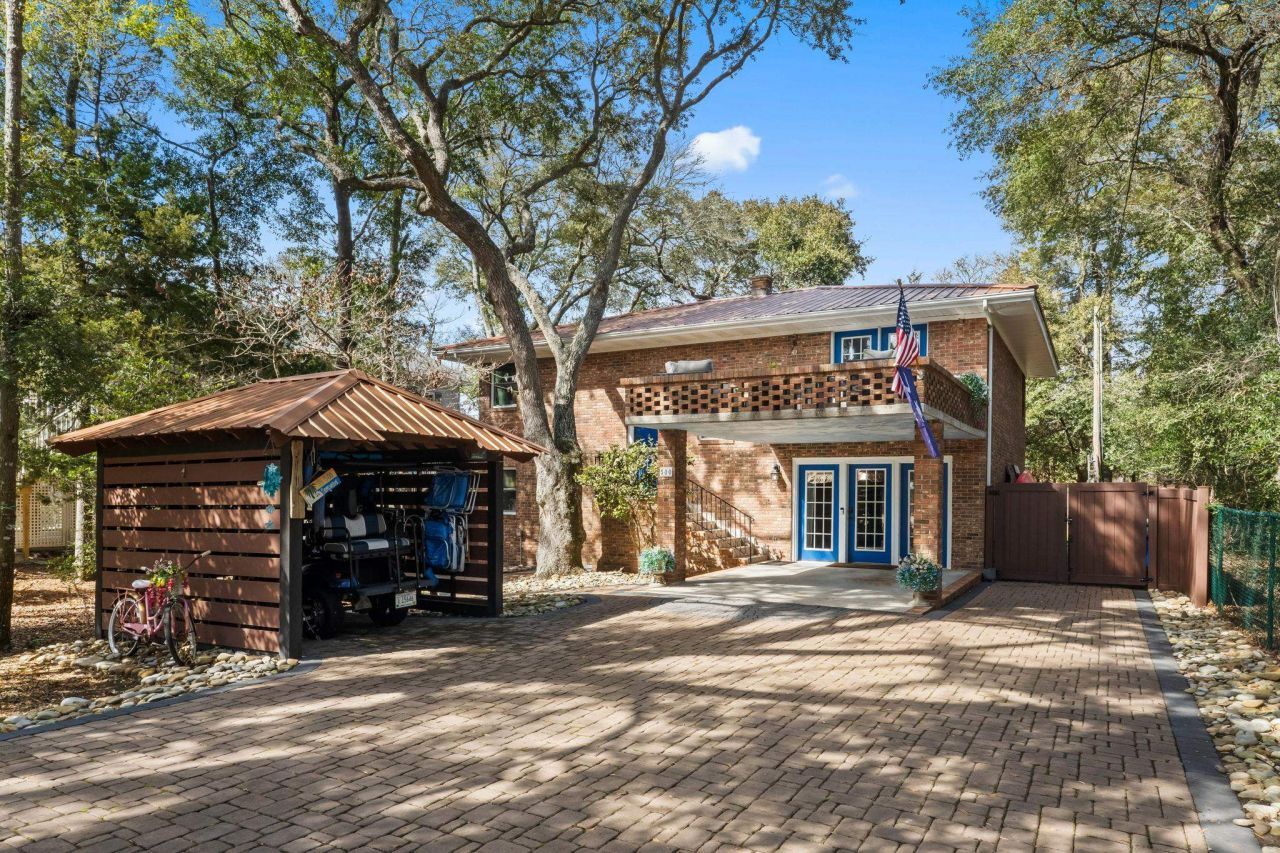 500 Roller Coaster Ln. Photo 4