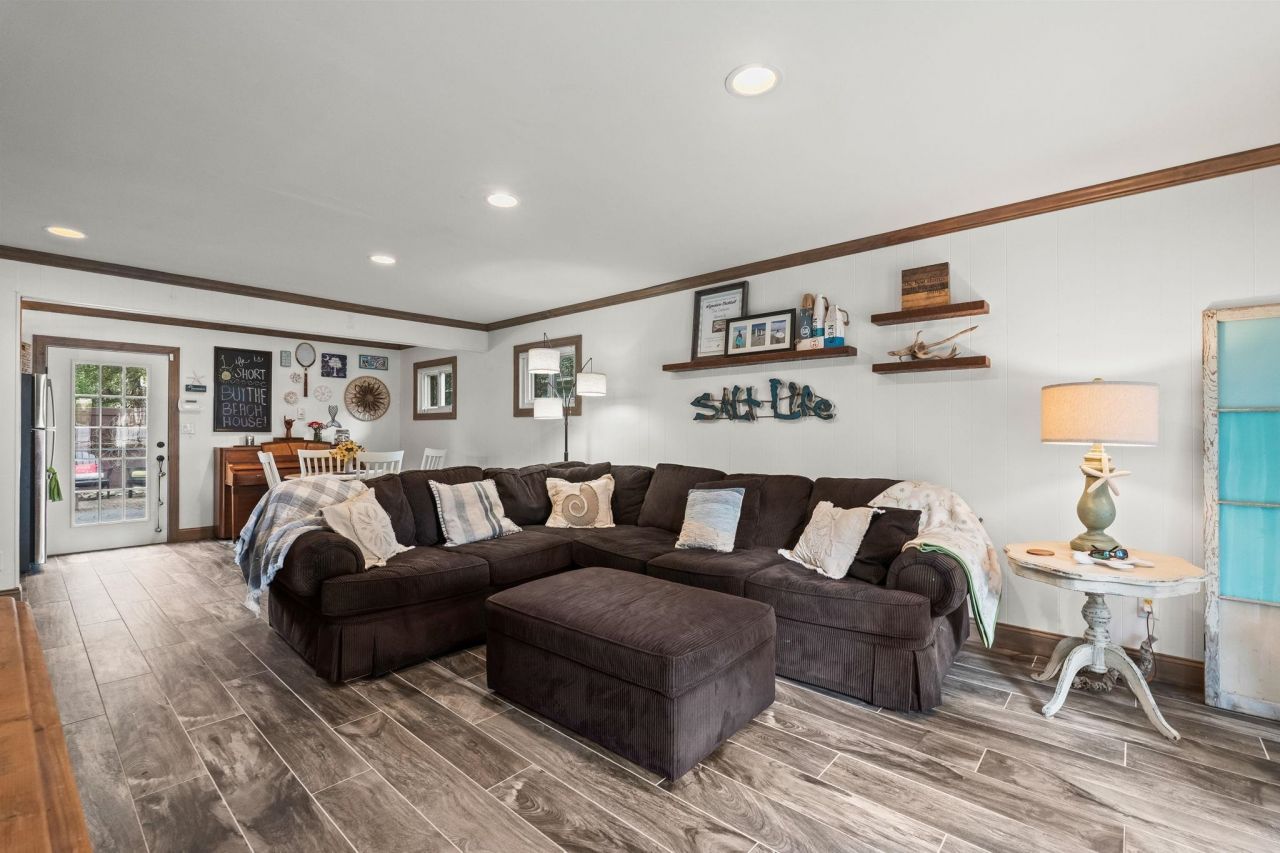 500 Roller Coaster Ln. Photo 40