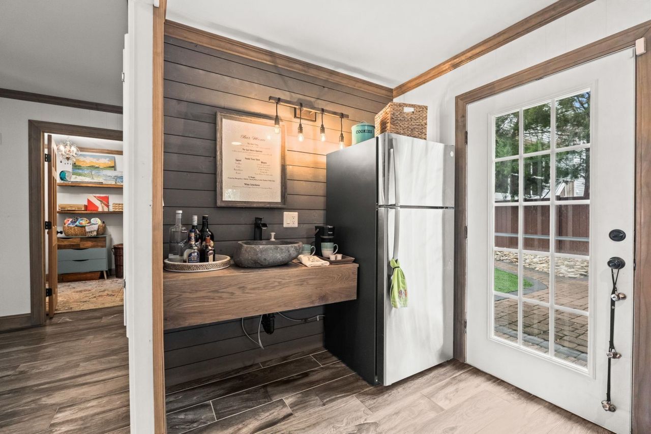 500 Roller Coaster Ln. Photo 45