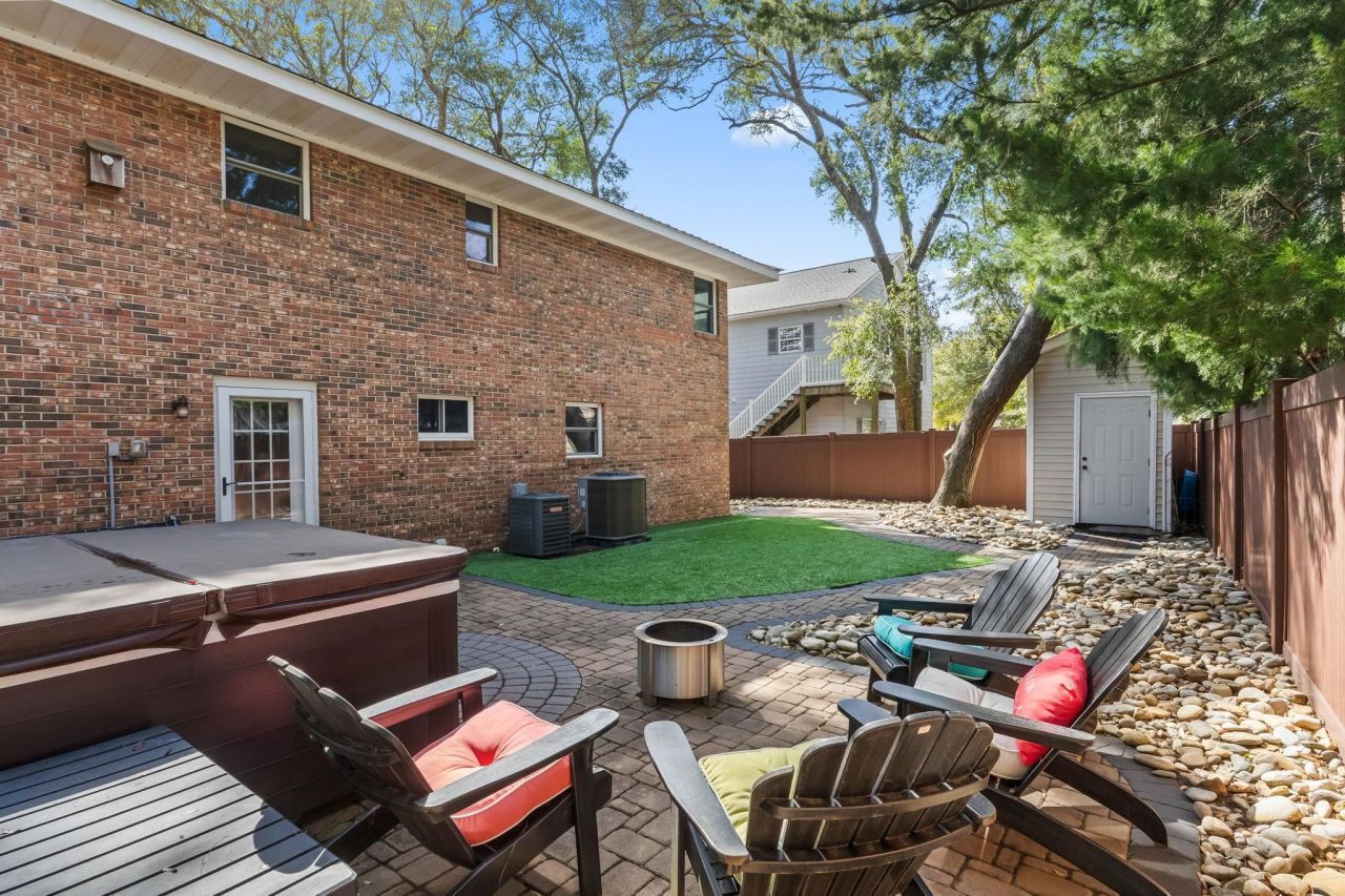 500 Roller Coaster Ln. Photo 52