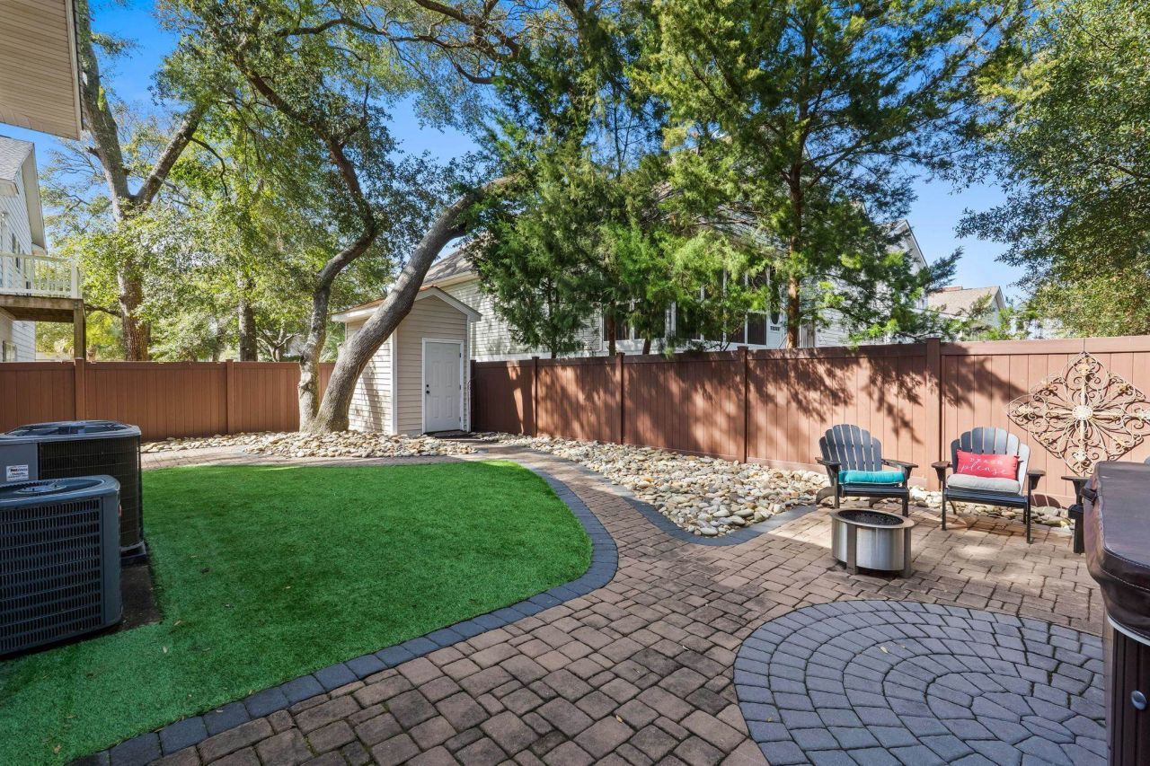 500 Roller Coaster Ln. Photo 53