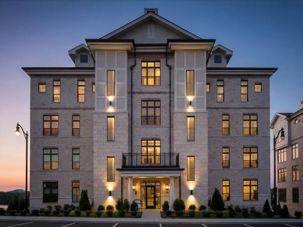 1024 Club View Dr, Unit F202, Gallatin, TN 37066