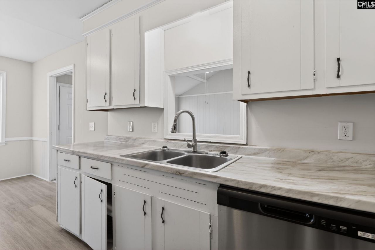 605 Chilhowie Road  Photo 11