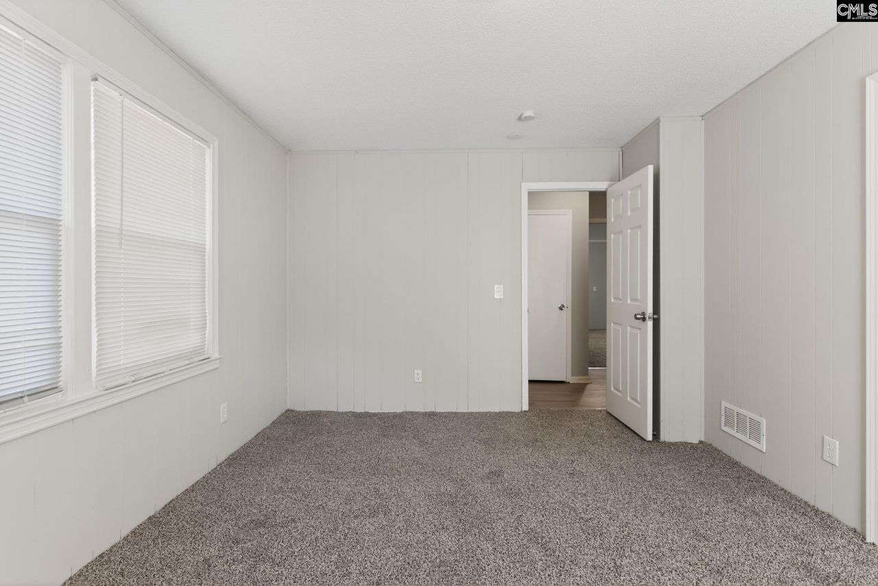 605 Chilhowie Road  Photo 13