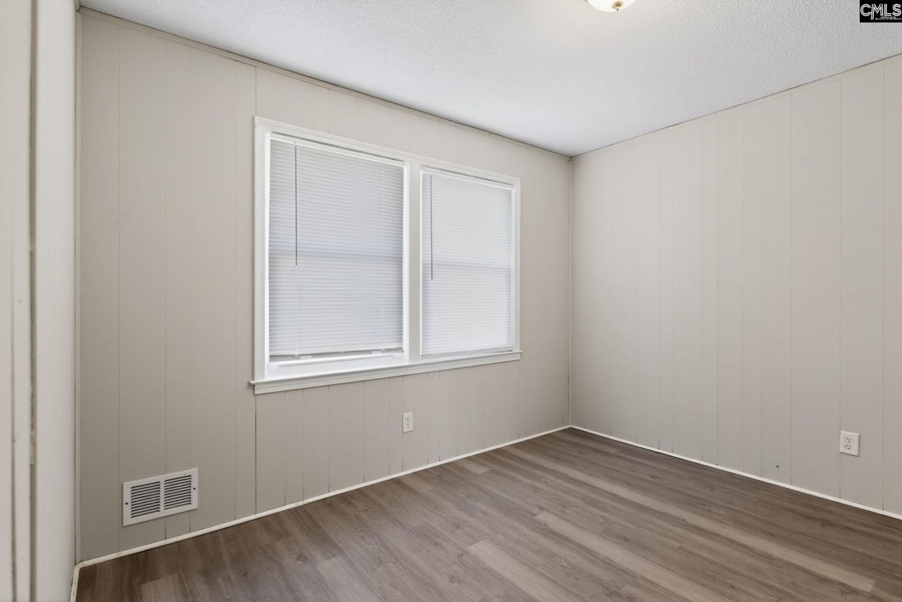 605 Chilhowie Road  Photo 15