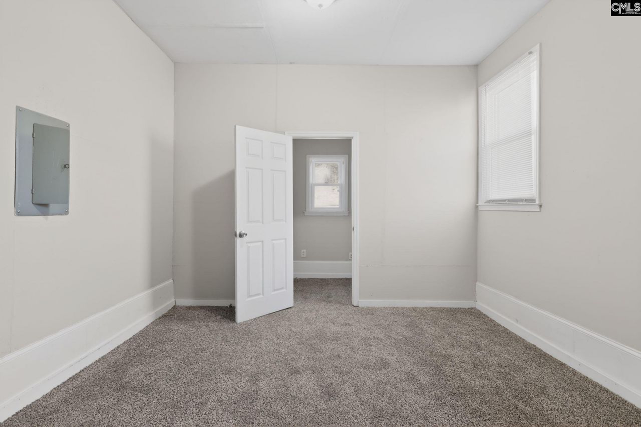 605 Chilhowie Road  Photo 17