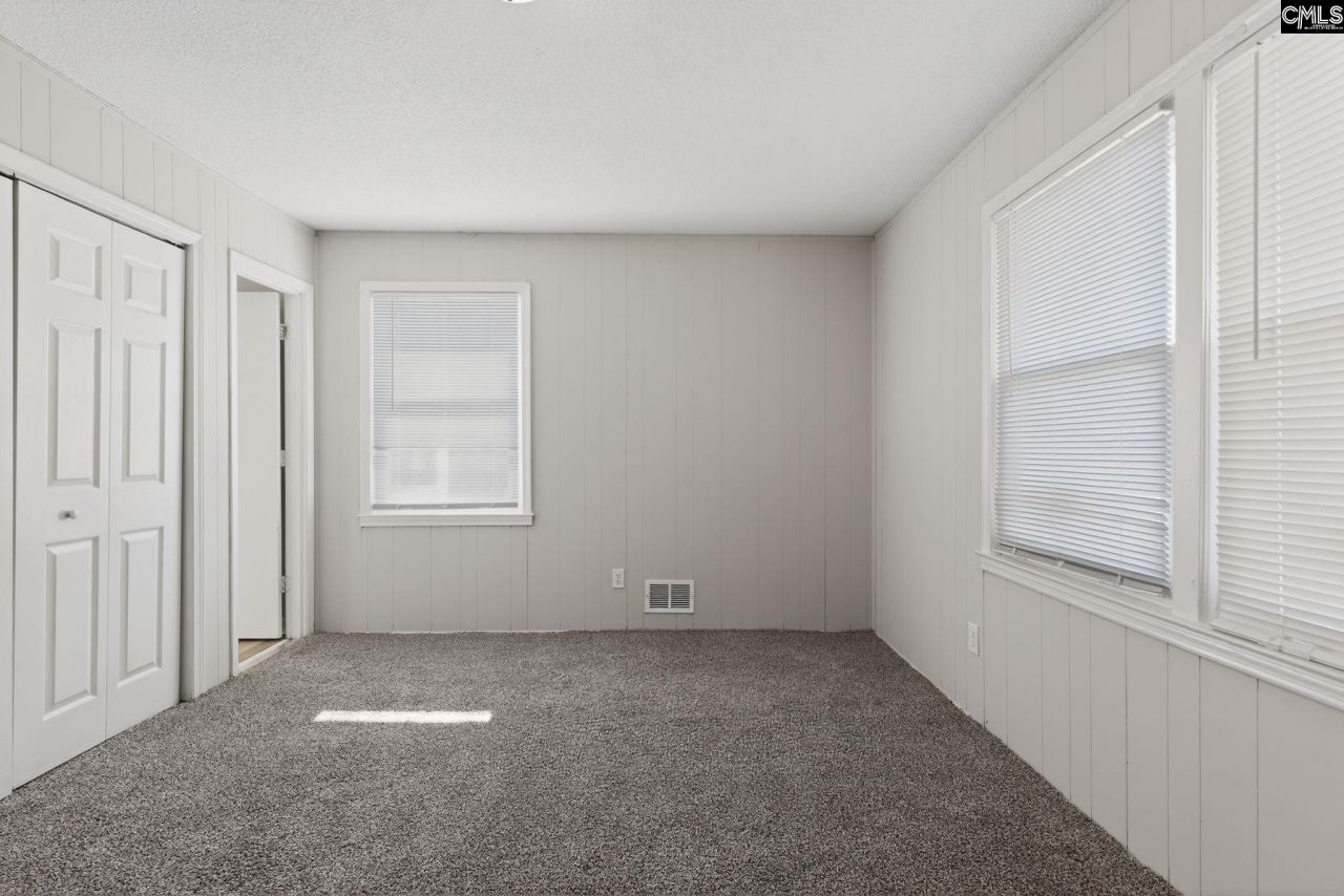 605 Chilhowie Road  Photo 18