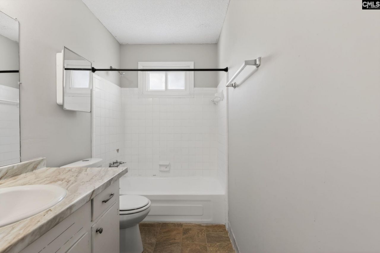 605 Chilhowie Road  Photo 22