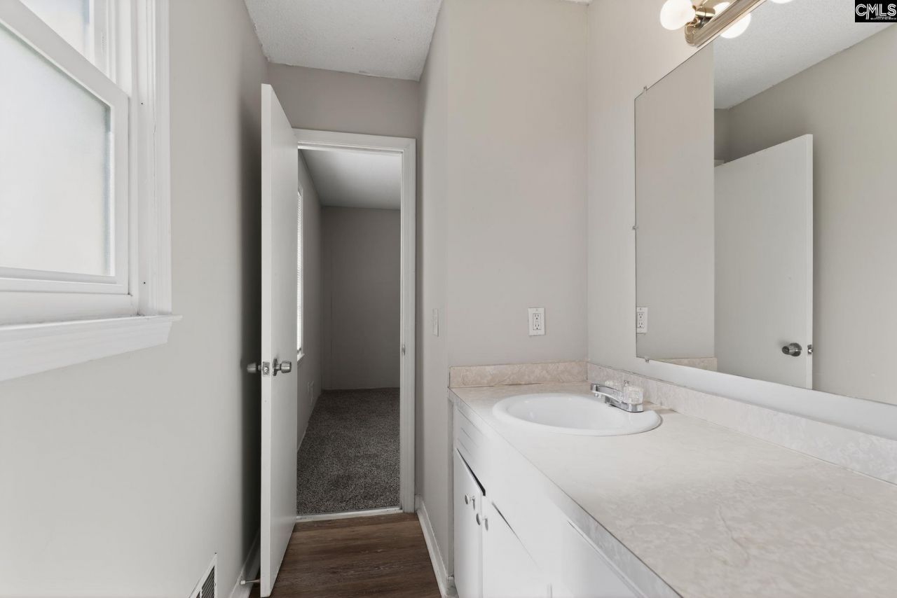 605 Chilhowie Road  Photo 23