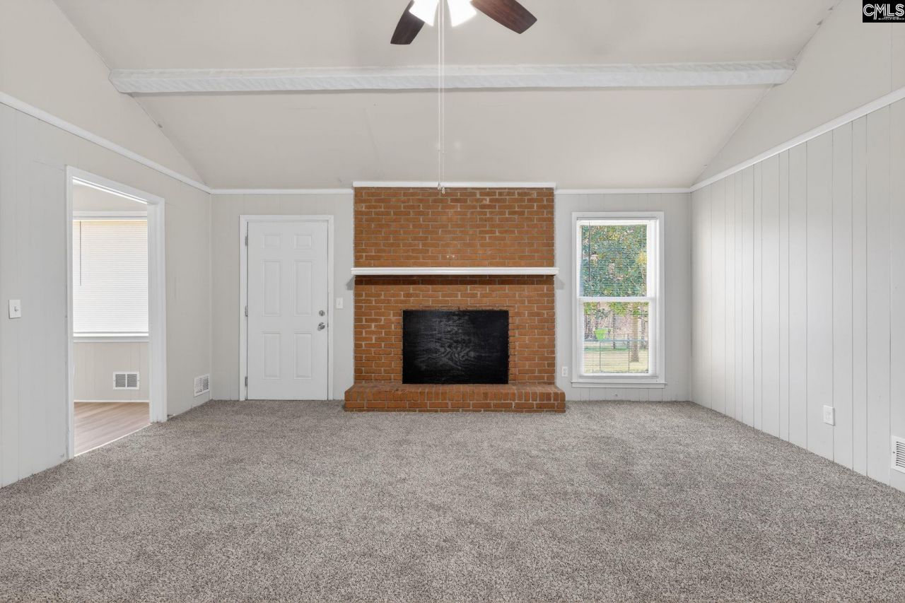 605 Chilhowie Road  Photo 5