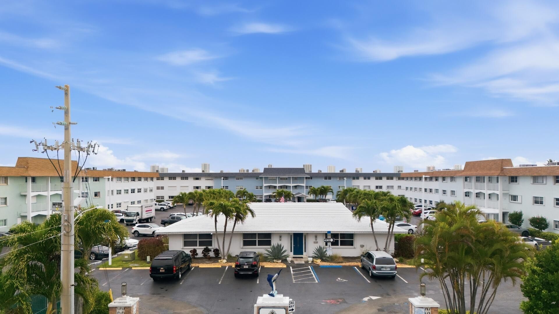 111 Shore Court, Unit 305-C, North Palm Beach, FL 33408 Photo