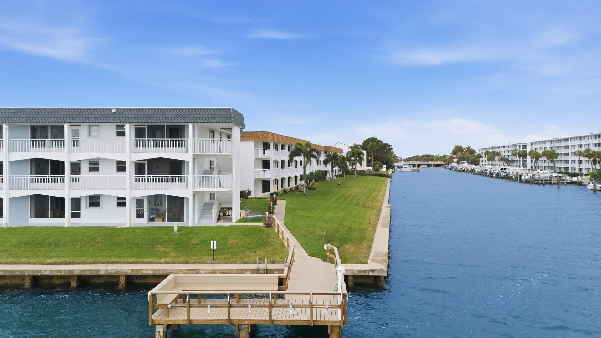 111 Shore Court, Unit 305-C, North Palm Beach, FL 33408 Photo