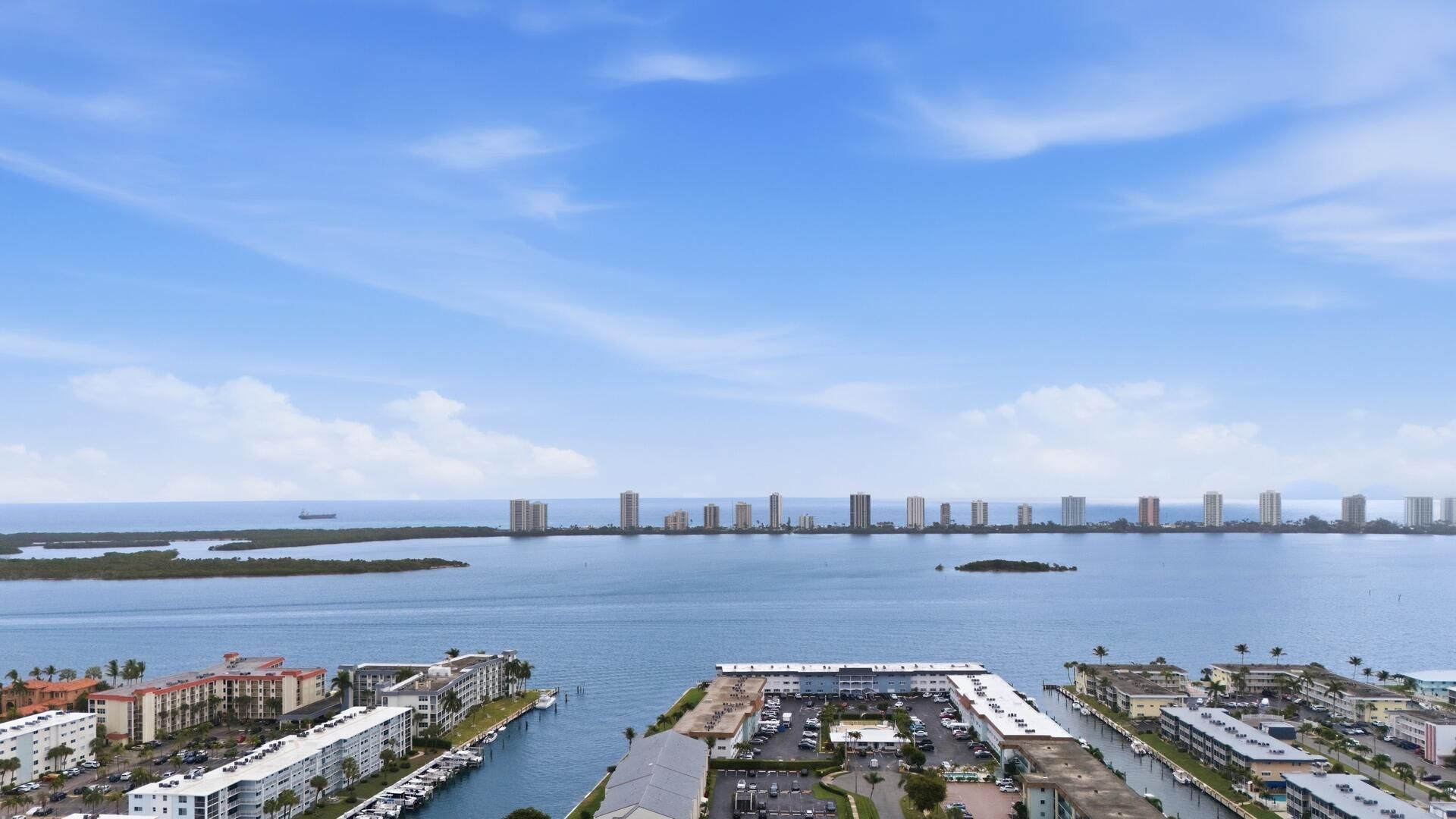 111 Shore Court, Unit 305-C, North Palm Beach, FL 33408 Photo