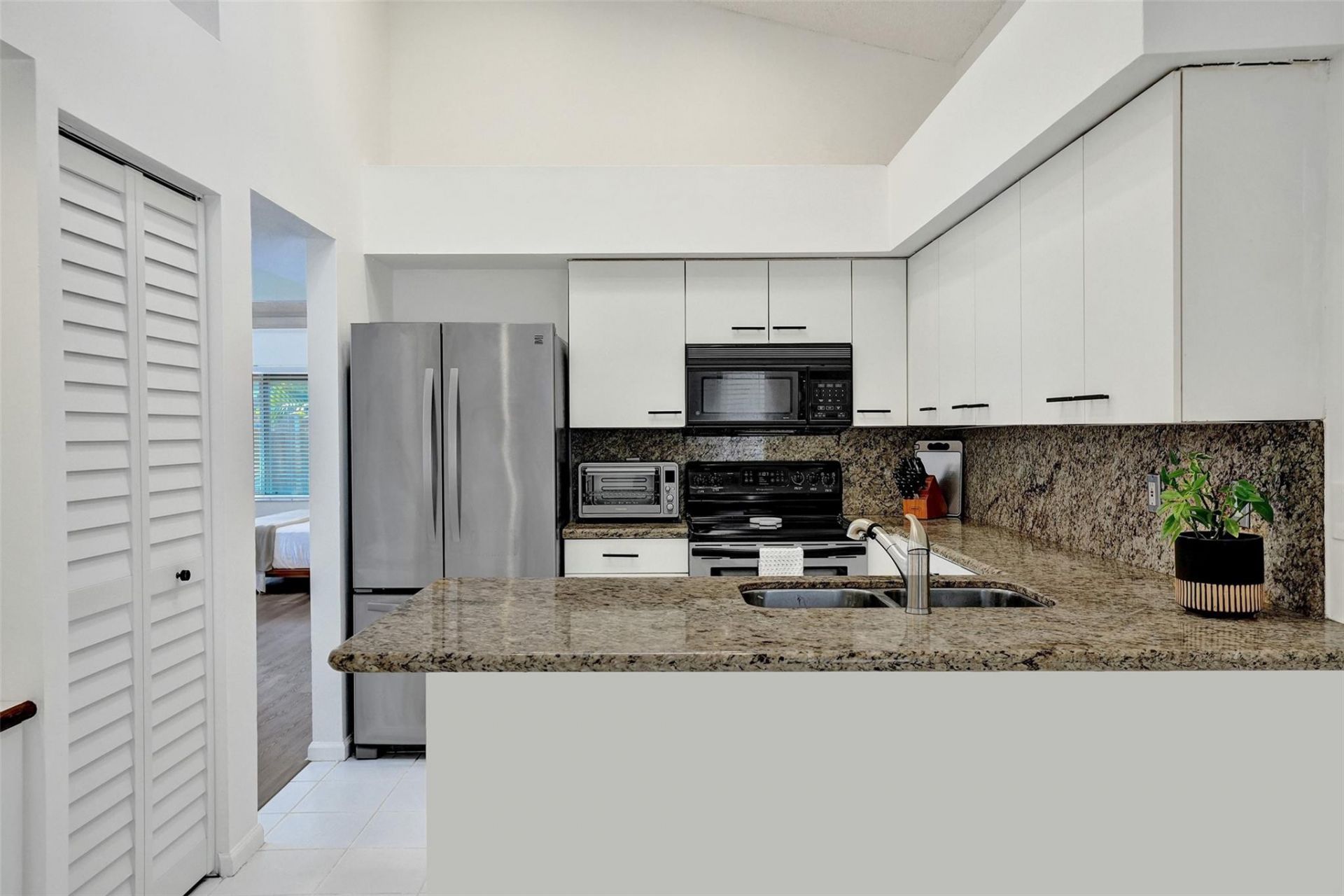 10108 NW 4th Street, Plantation, FL 33324 Photo