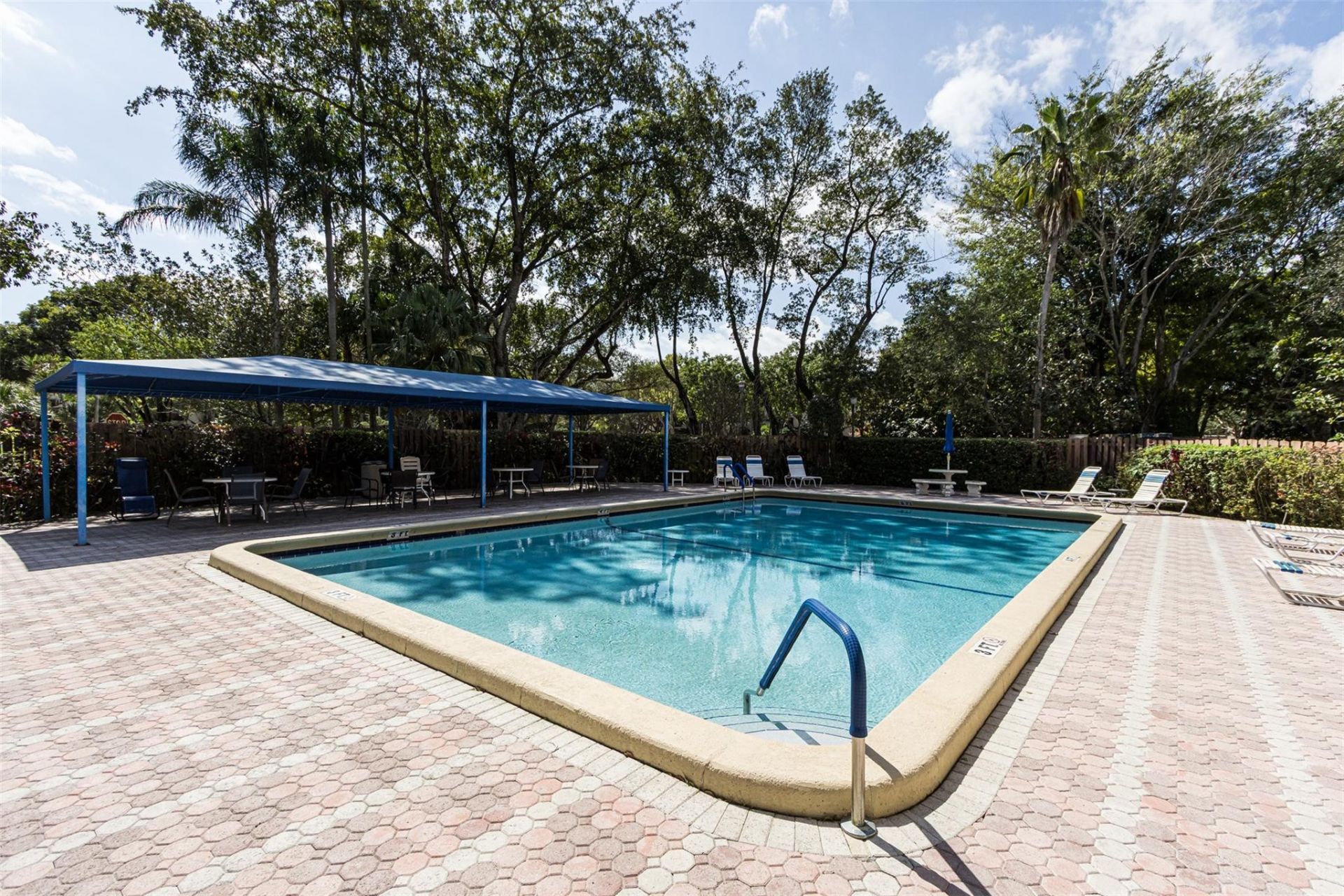 3183 S Carambola Circle, Unit 2392, Coconut Creek, FL 33066 Photo