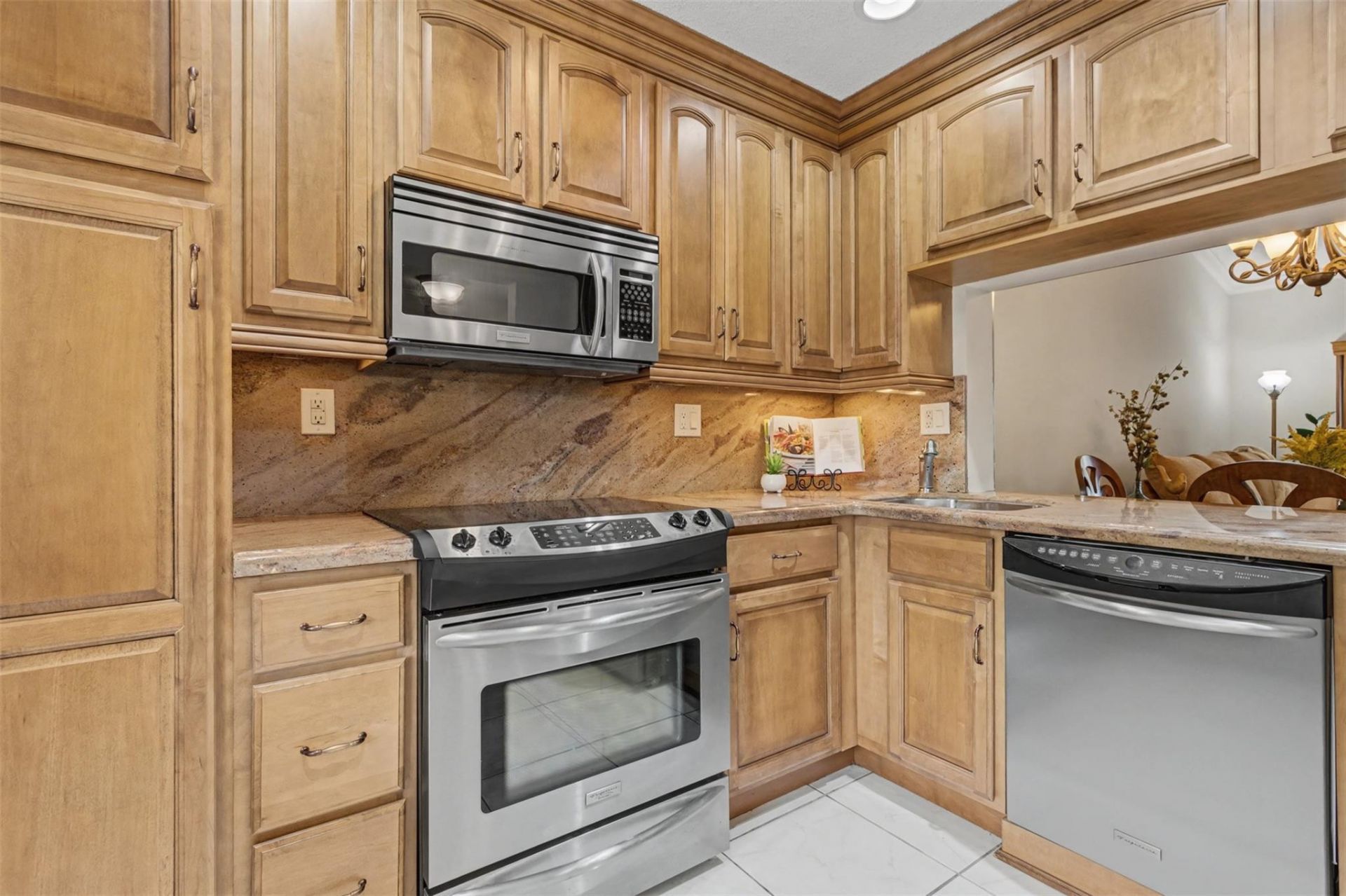 3183 S Carambola Circle, Unit 2392, Coconut Creek, FL 33066 Photo