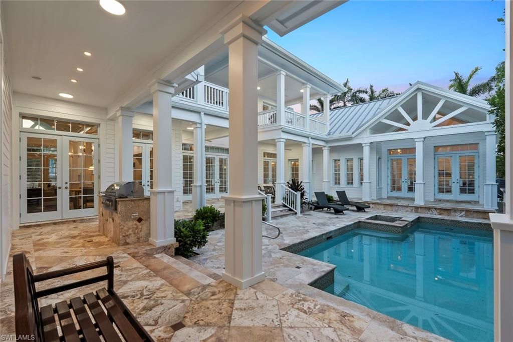 1551 Gulf Shore Blvd S, Naples, FL 34102 Photo