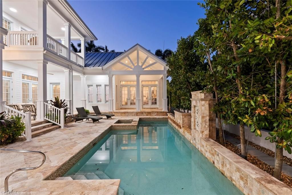 1551 Gulf Shore Blvd S, Naples, FL 34102 Photo