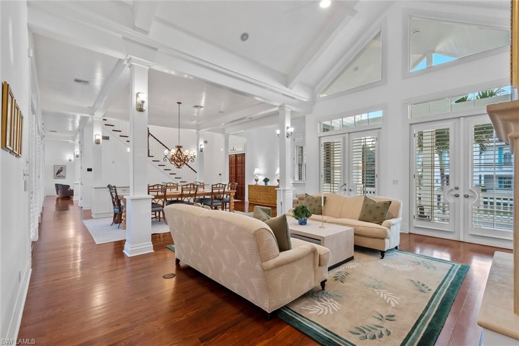 1551 Gulf Shore Blvd S, Naples, FL 34102 Photo