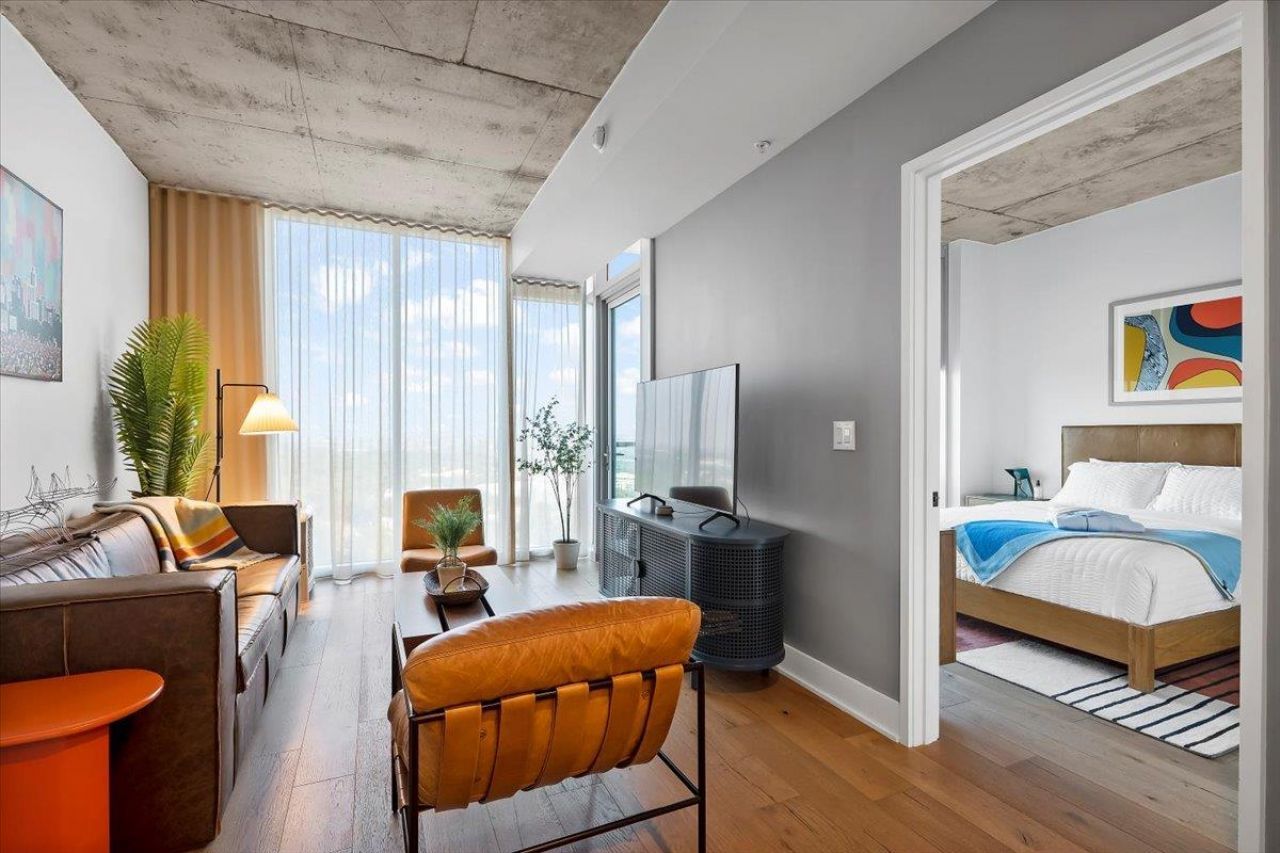 48 East Ave, Unit 1207, Austin, TX 78701 Main Photo