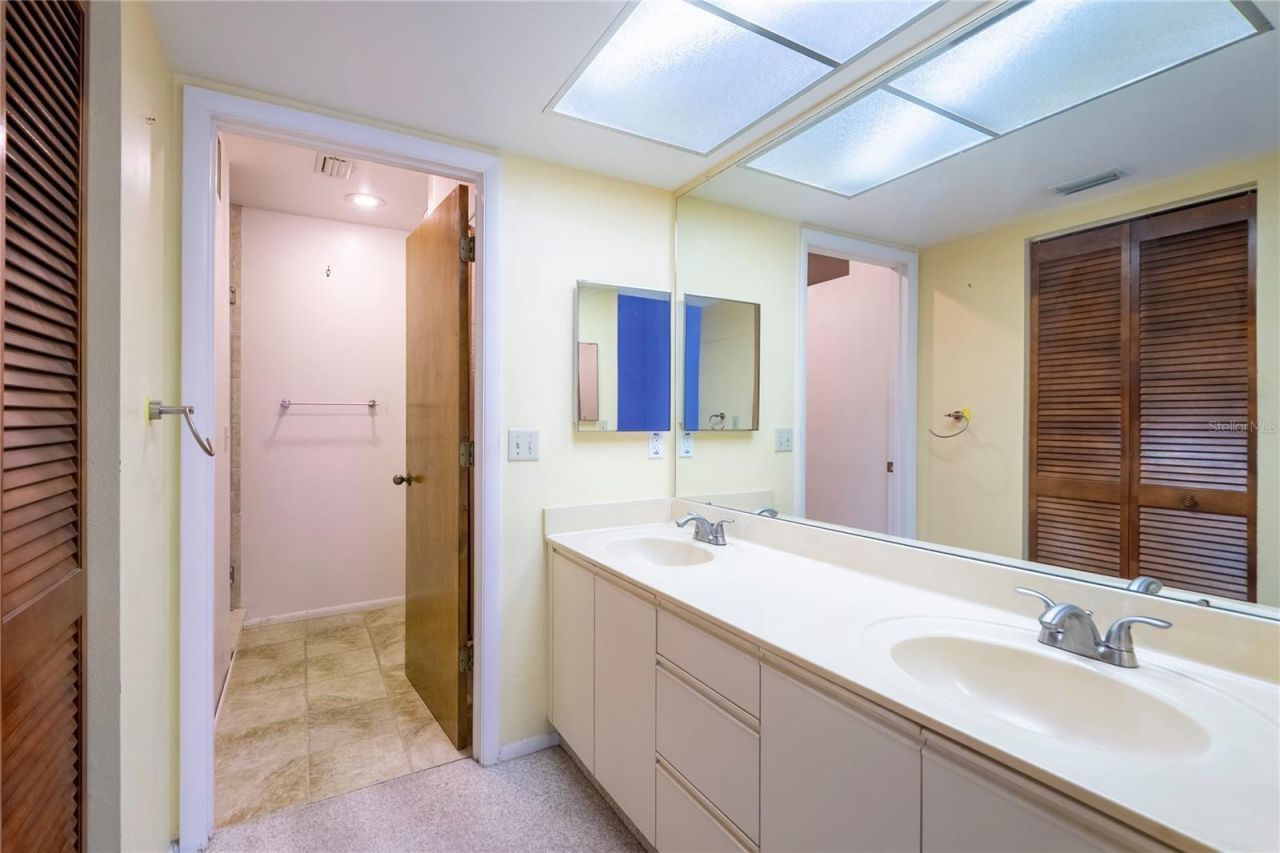 1312 Pasadena Avenue S, Unit 16, South Pasadena, FL 33707 Photo