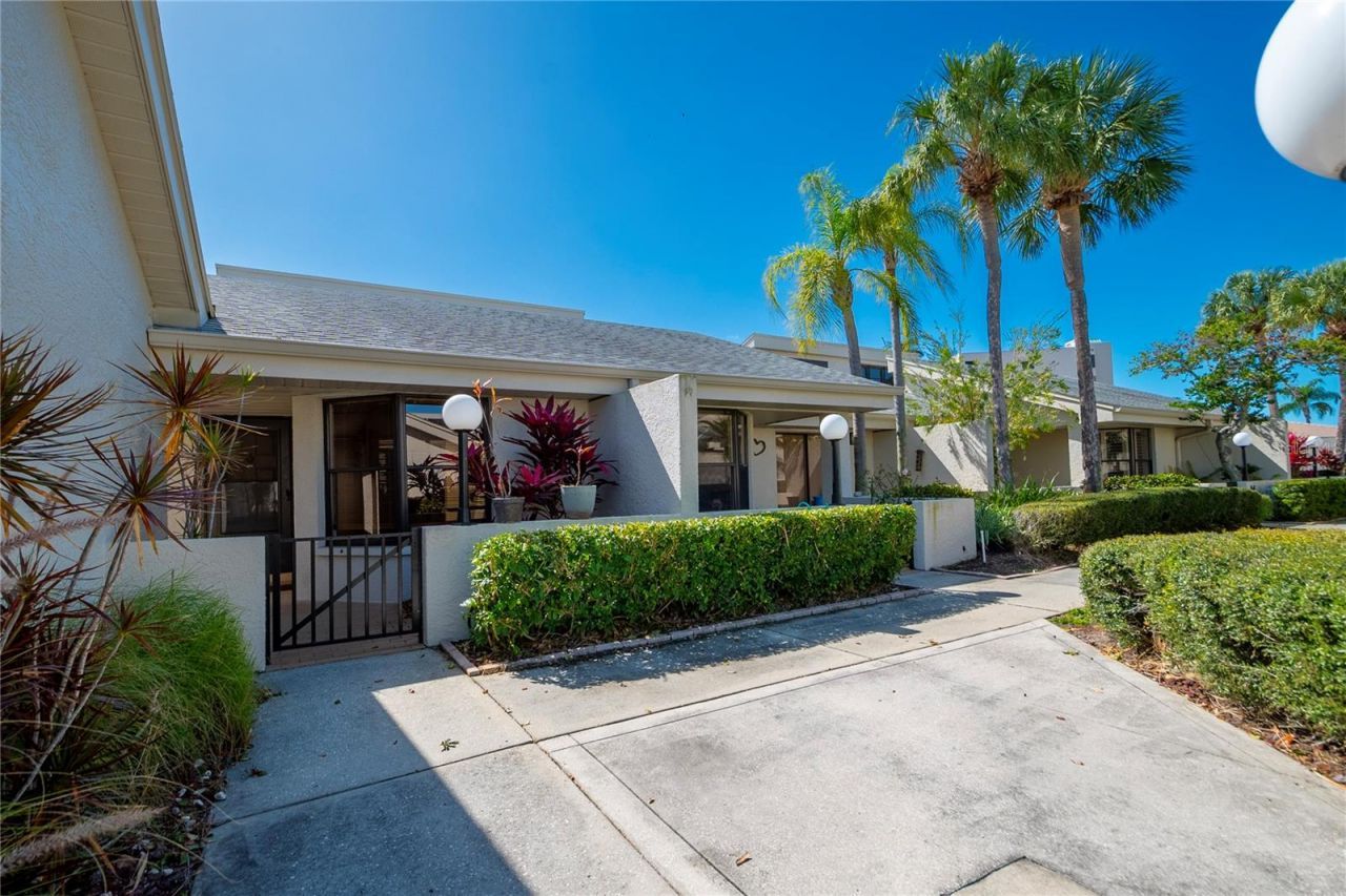 1312 Pasadena Avenue S, Unit 16, South Pasadena, FL 33707 Photo