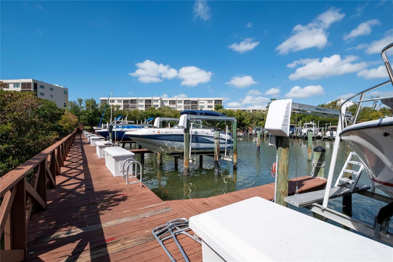 1312 Pasadena Avenue S, Unit 16, South Pasadena, FL 33707 Photo