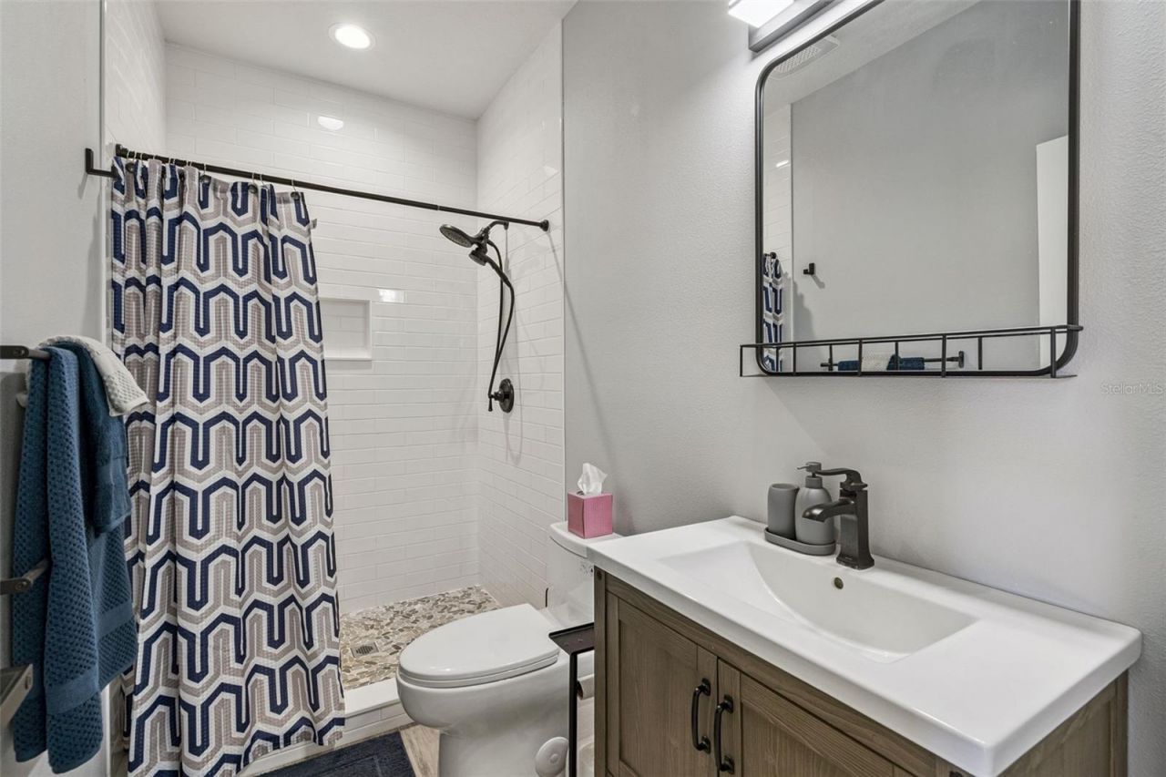 645 Cr 485a, Lake Panasoffkee, FL 33538 Photo