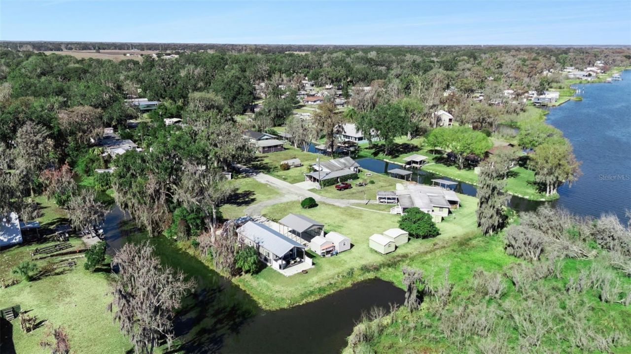 645 Cr 485a, Lake Panasoffkee, FL 33538 Photo