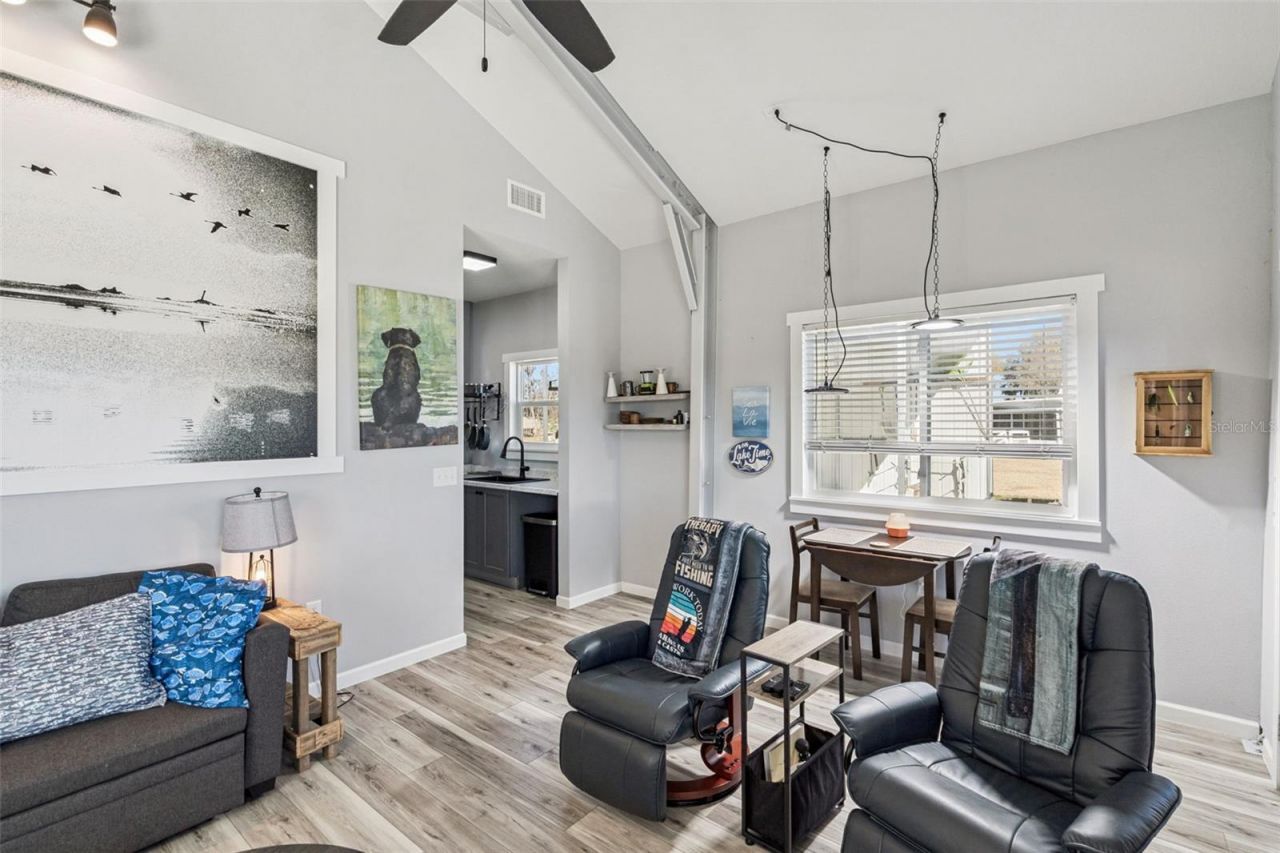 645 Cr 485a, Lake Panasoffkee, FL 33538 Photo