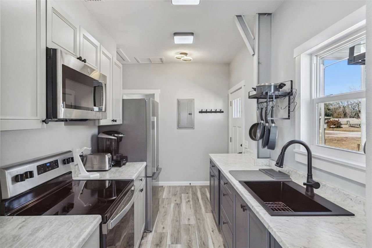 645 Cr 485a, Lake Panasoffkee, FL 33538 Photo